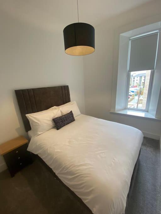 Appartamento 4 Smithhills Central 2 Bed Sleeps 4 Paisley Esterno foto